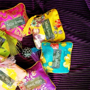 jeu mlle irma voyance dé multi facettes kelly lepage medium