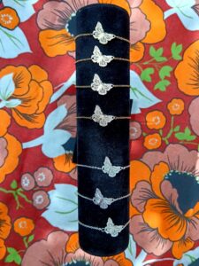 bracelet papillon fluorescent fermeture doré couleur argent78 bracelet papillon fluorescent fermeture doré couleur argent78